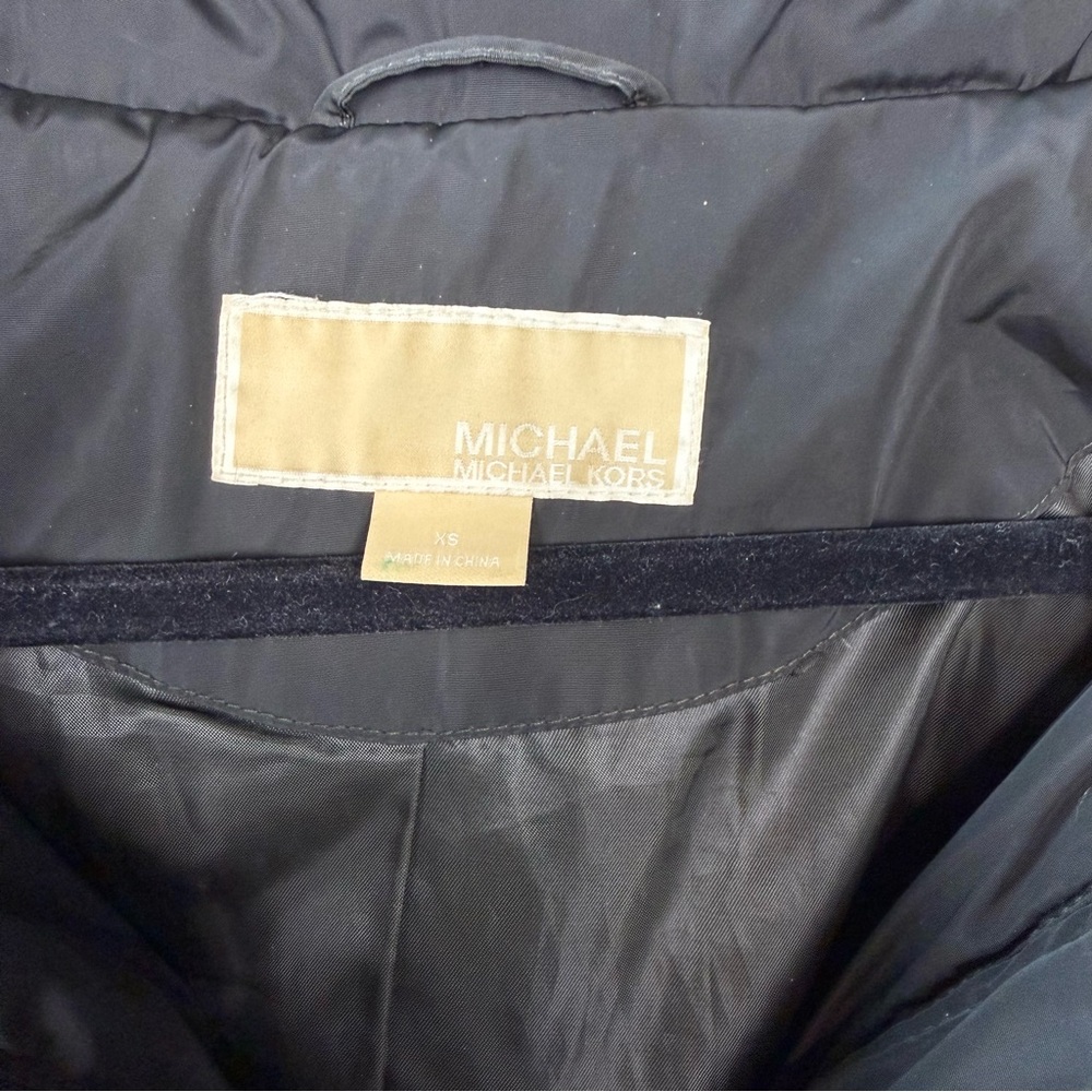 Michael Kors XS Olive Green Belted Puffer Coat w/ Gold Hardware - Picture 3 of 10